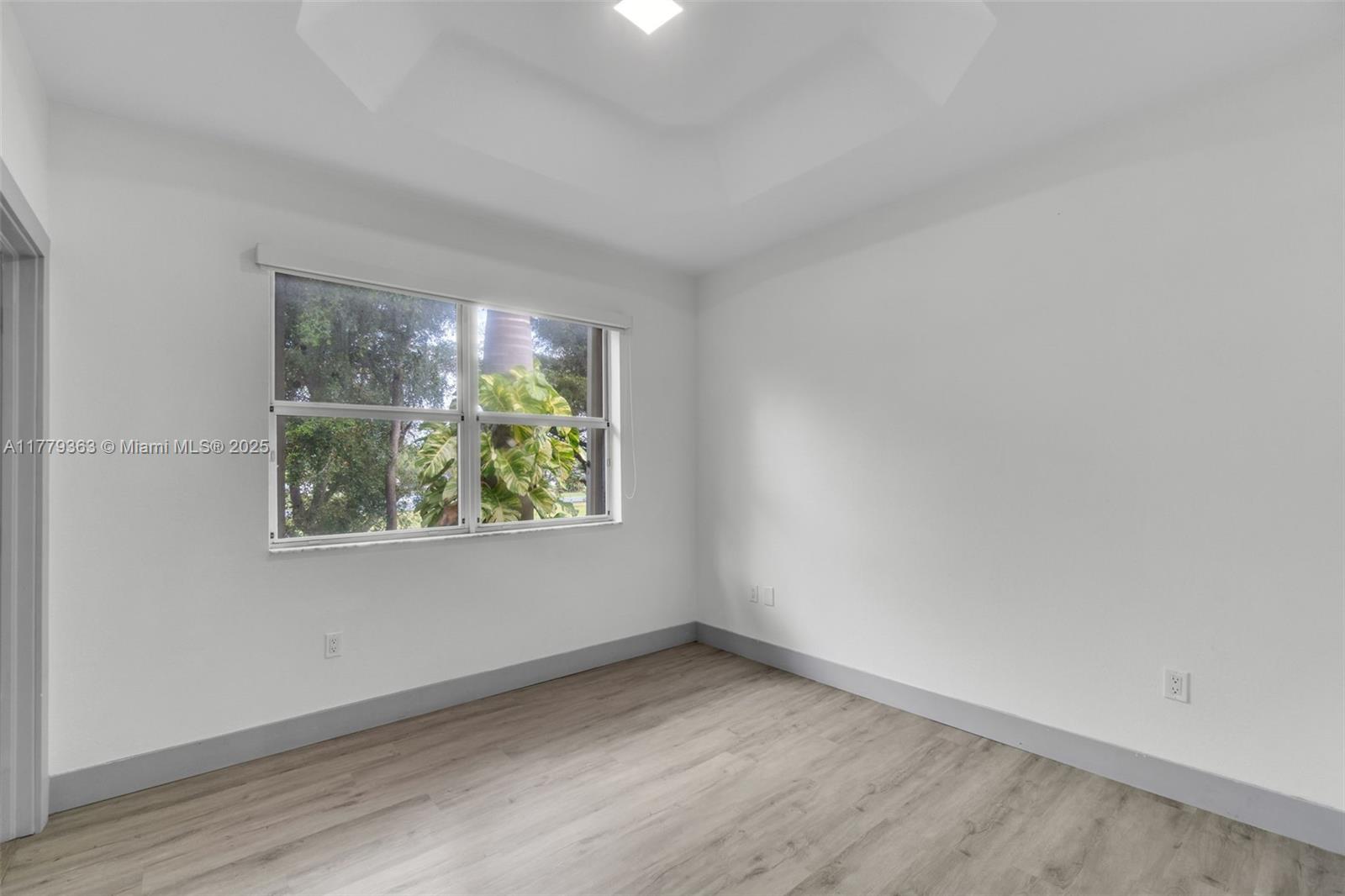 VILLAS AT CARMEL CONDO NO - Residential