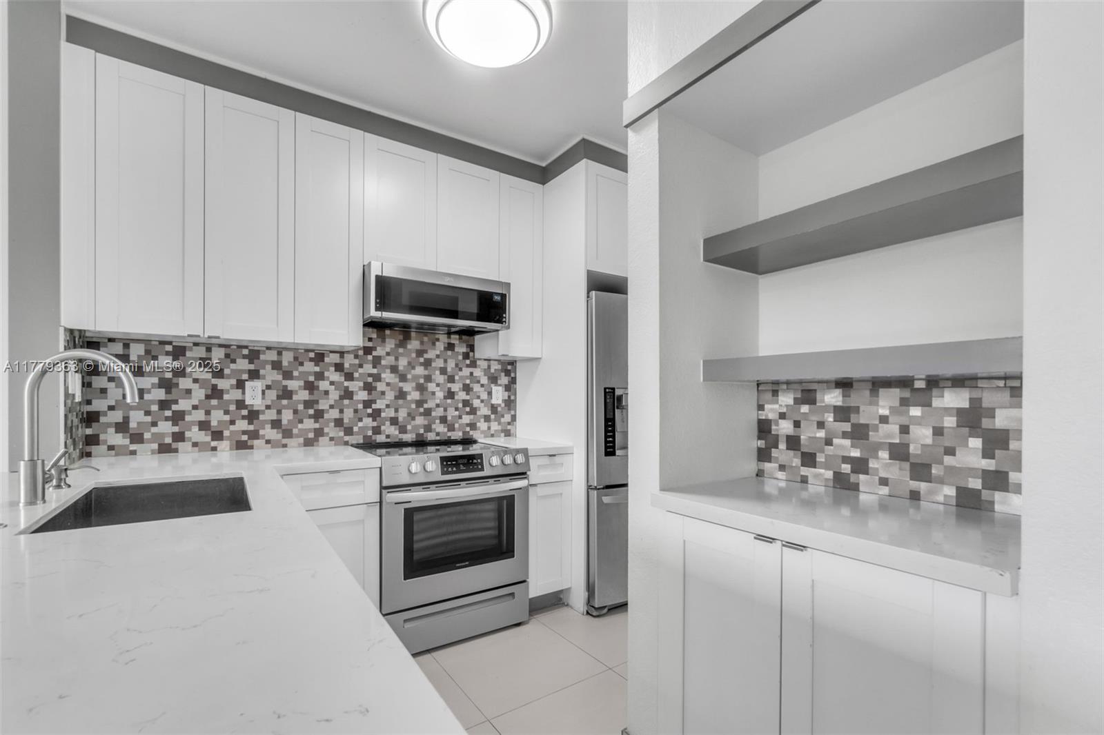 VILLAS AT CARMEL CONDO NO - Residential