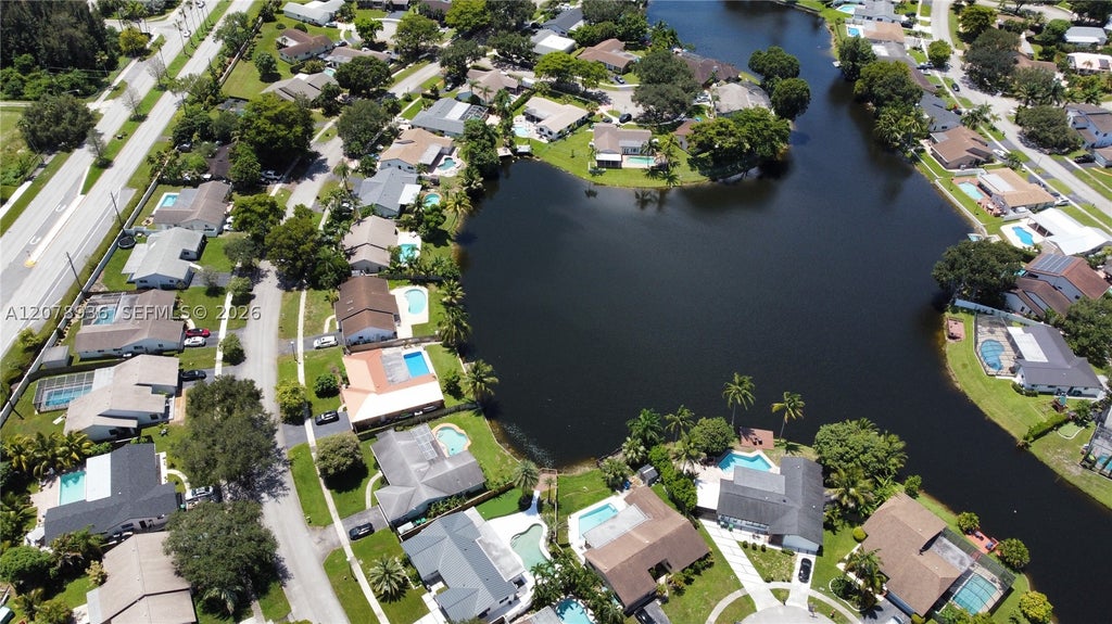 Photo of 5121 SW 87th Ave, Cooper City, FL 33328 (MLS # A12078936)
