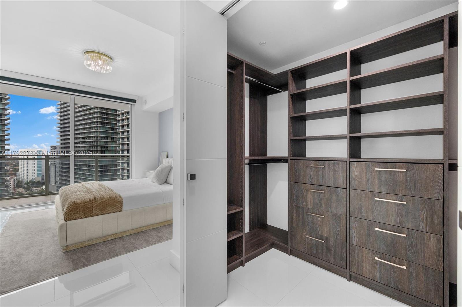 THE BONDO (1080 BRICKELL) - Residential