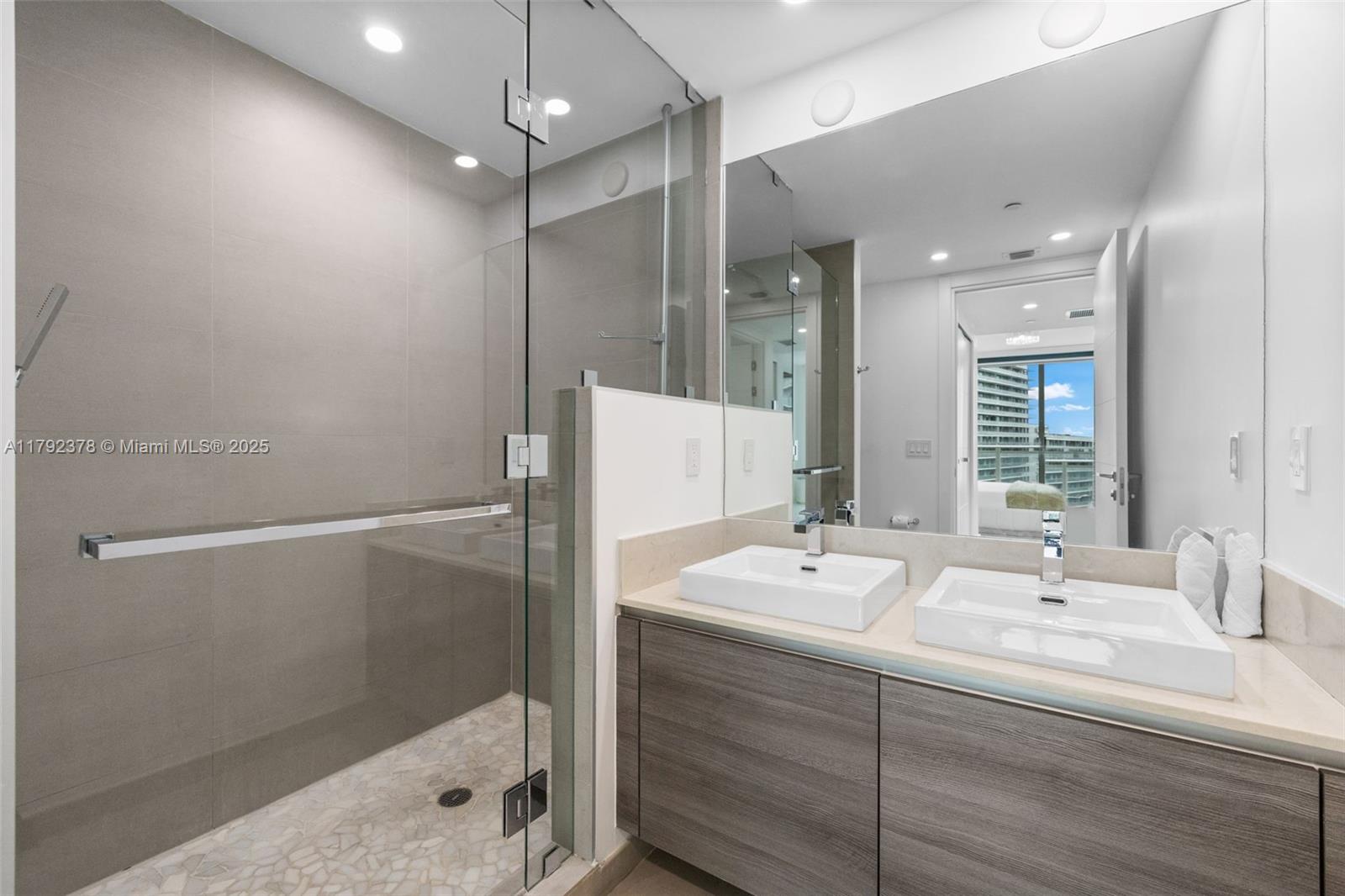 THE BONDO (1080 BRICKELL) - Residential