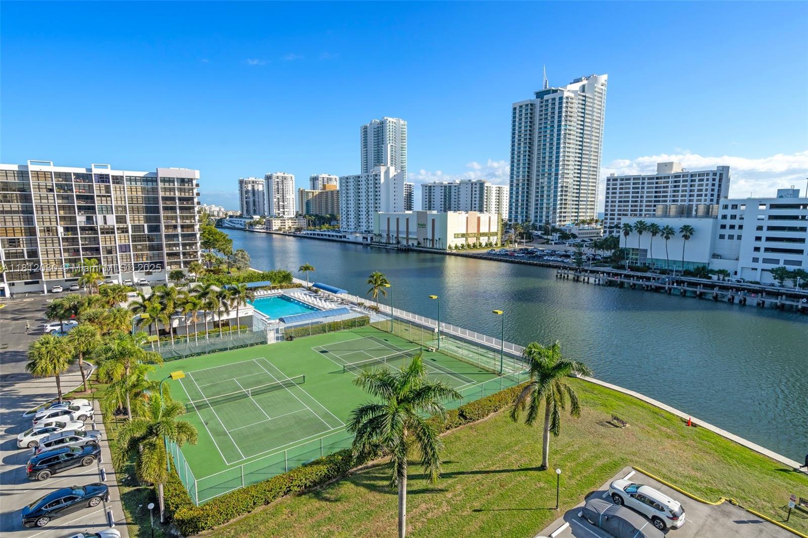 Rental Property at 400 Leslie Dr 817, Hallandale Beach, Broward County, Florida - Bedrooms: 1 
Bathrooms: 2  - $1,875 MO.