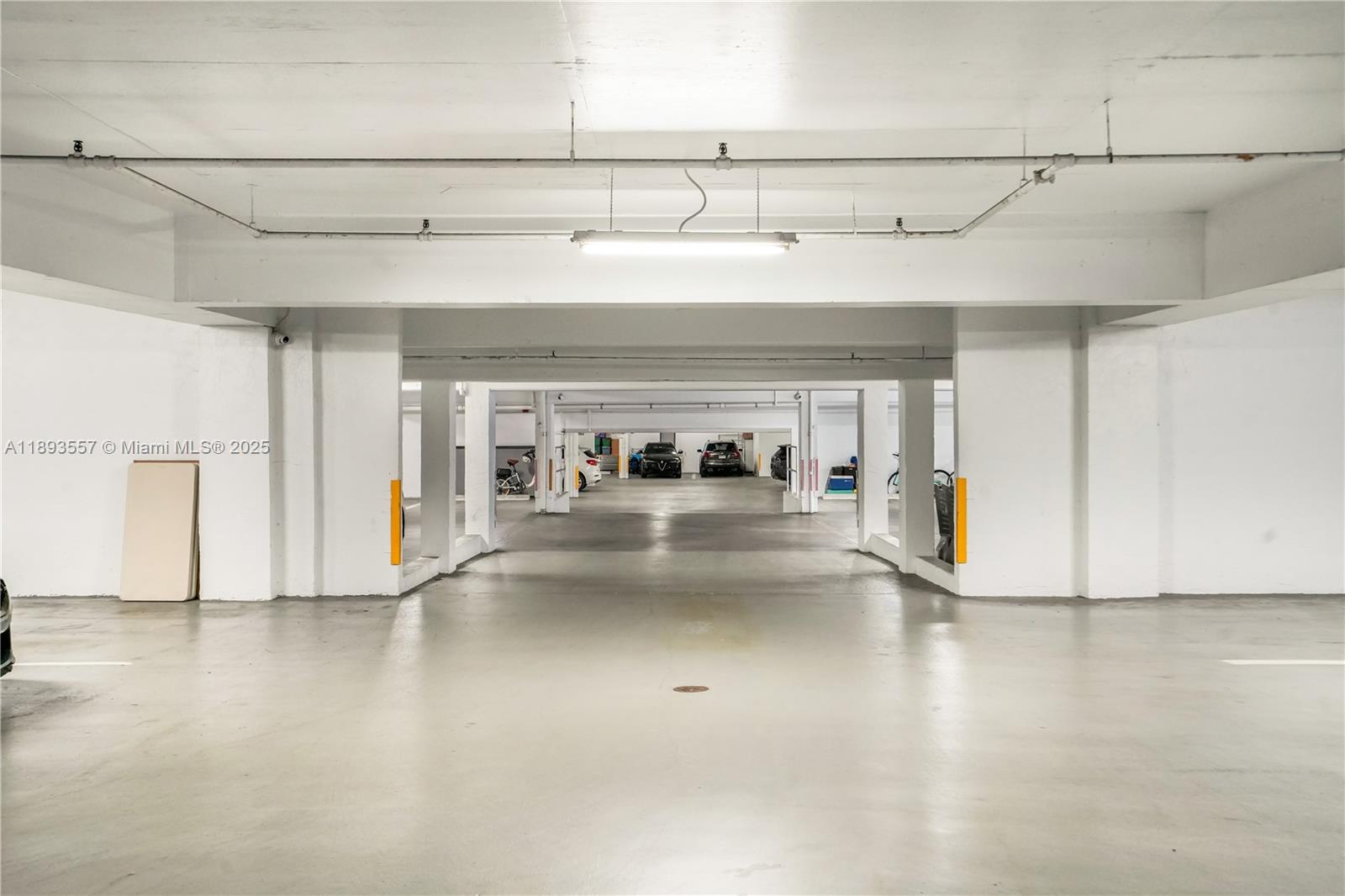 CRITERION CONDO - Residential