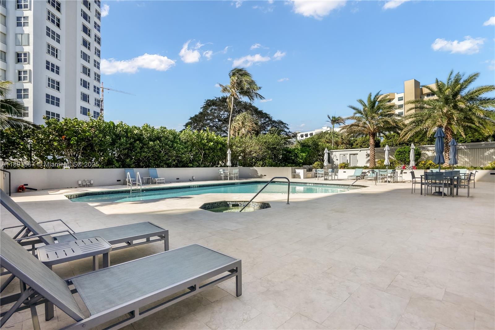 CRITERION CONDO - Residential