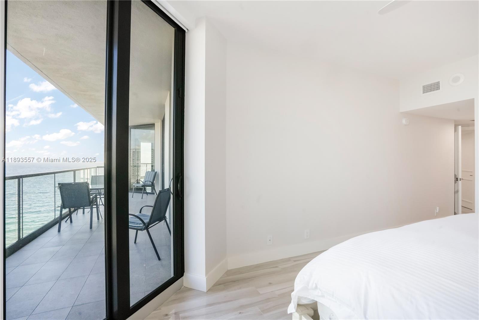 CRITERION CONDO - Residential