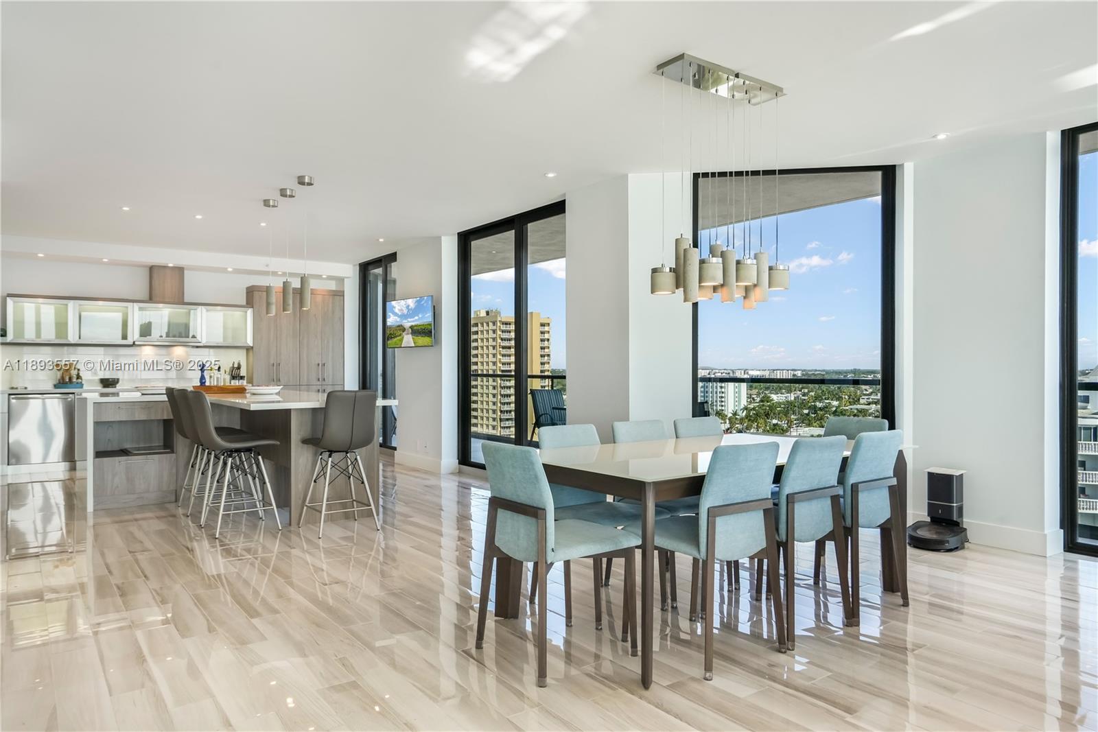 CRITERION CONDO - Residential