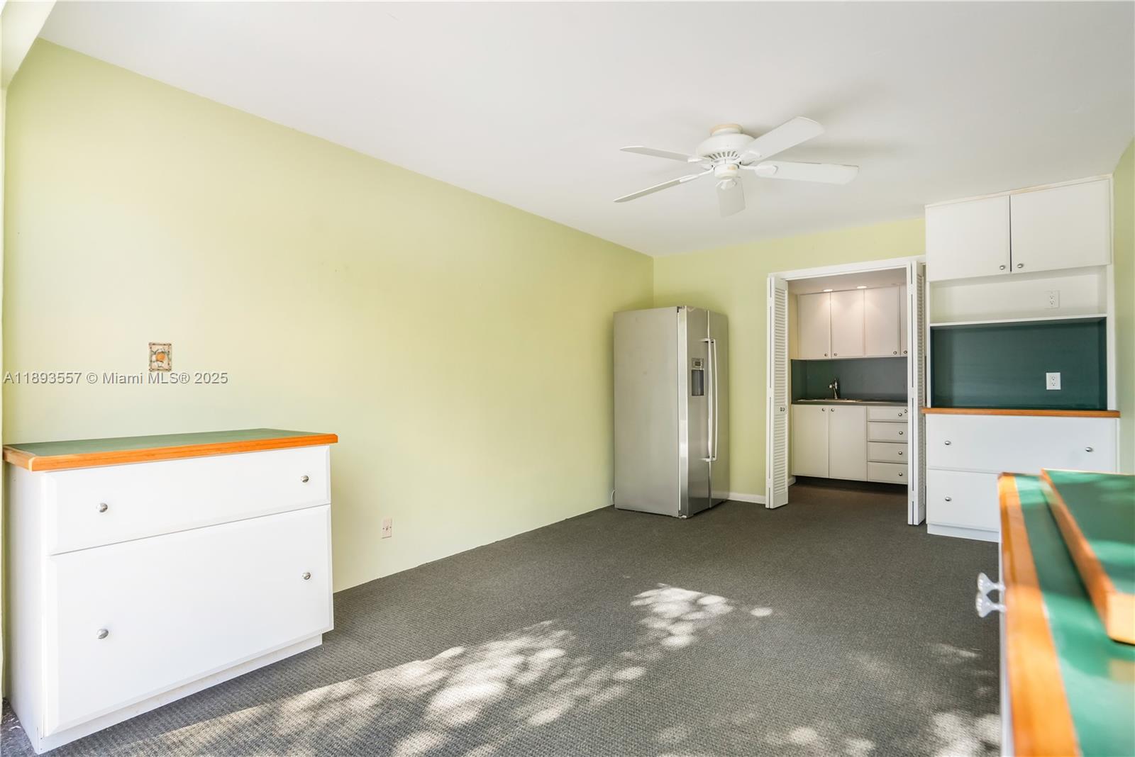 CRITERION CONDO - Residential