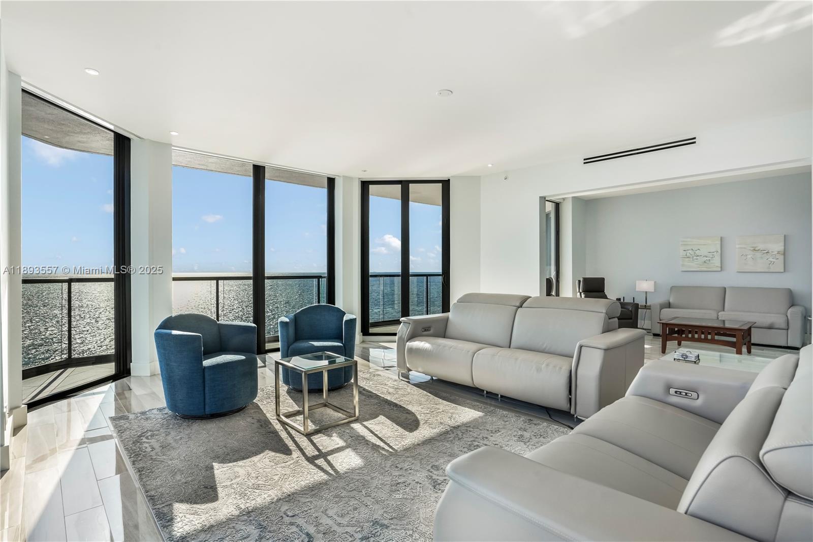 CRITERION CONDO - Residential