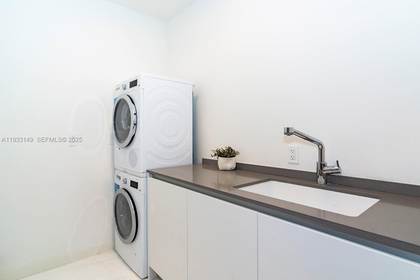 Aston Martin Residences - Residential