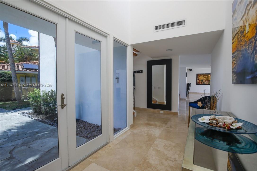 VENETIAN ISLES 2ND SEC - Residential Lease