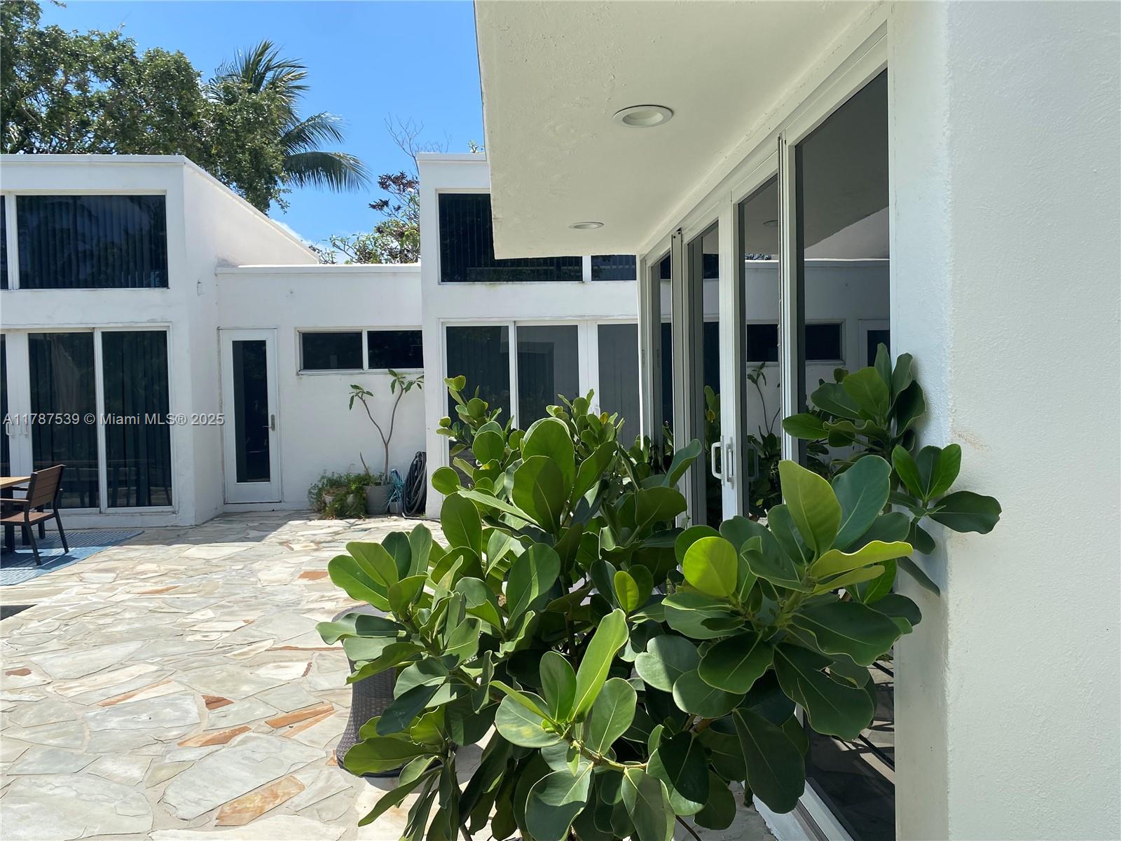 VENETIAN ISLES 2ND SEC - Residential Lease