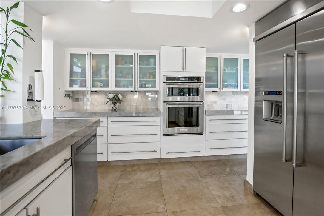 VENETIAN ISLES 2ND SEC - Residential Lease