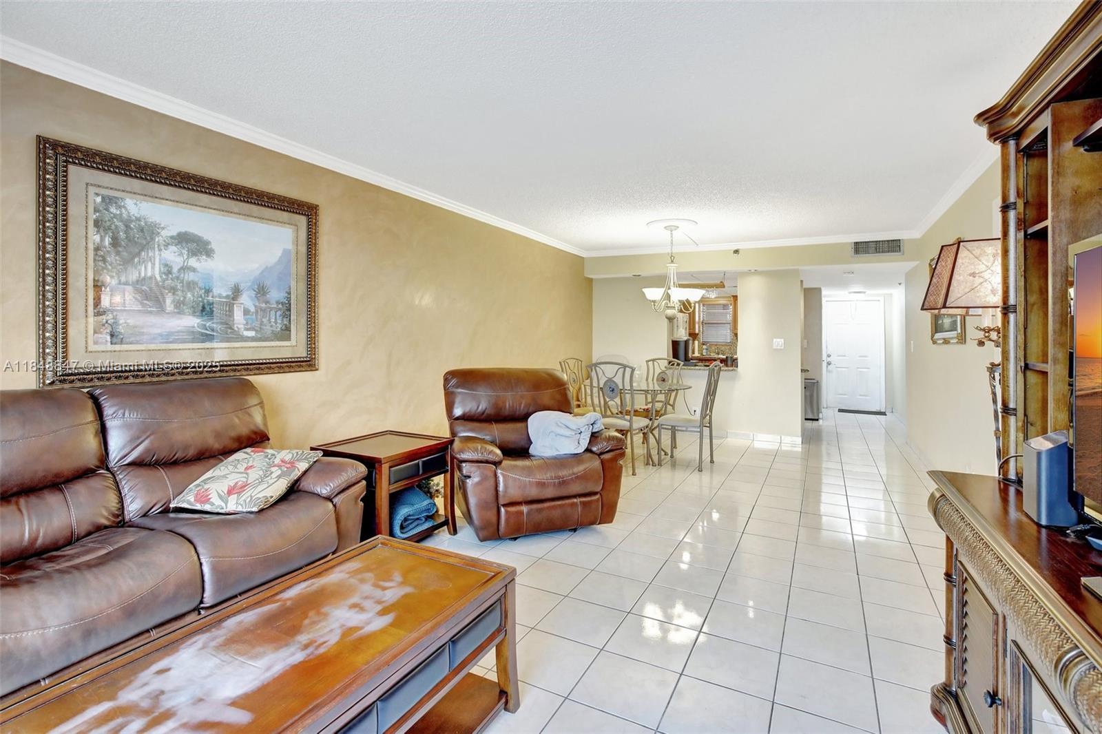 ROLLING HILLS GOLF AND - Residential