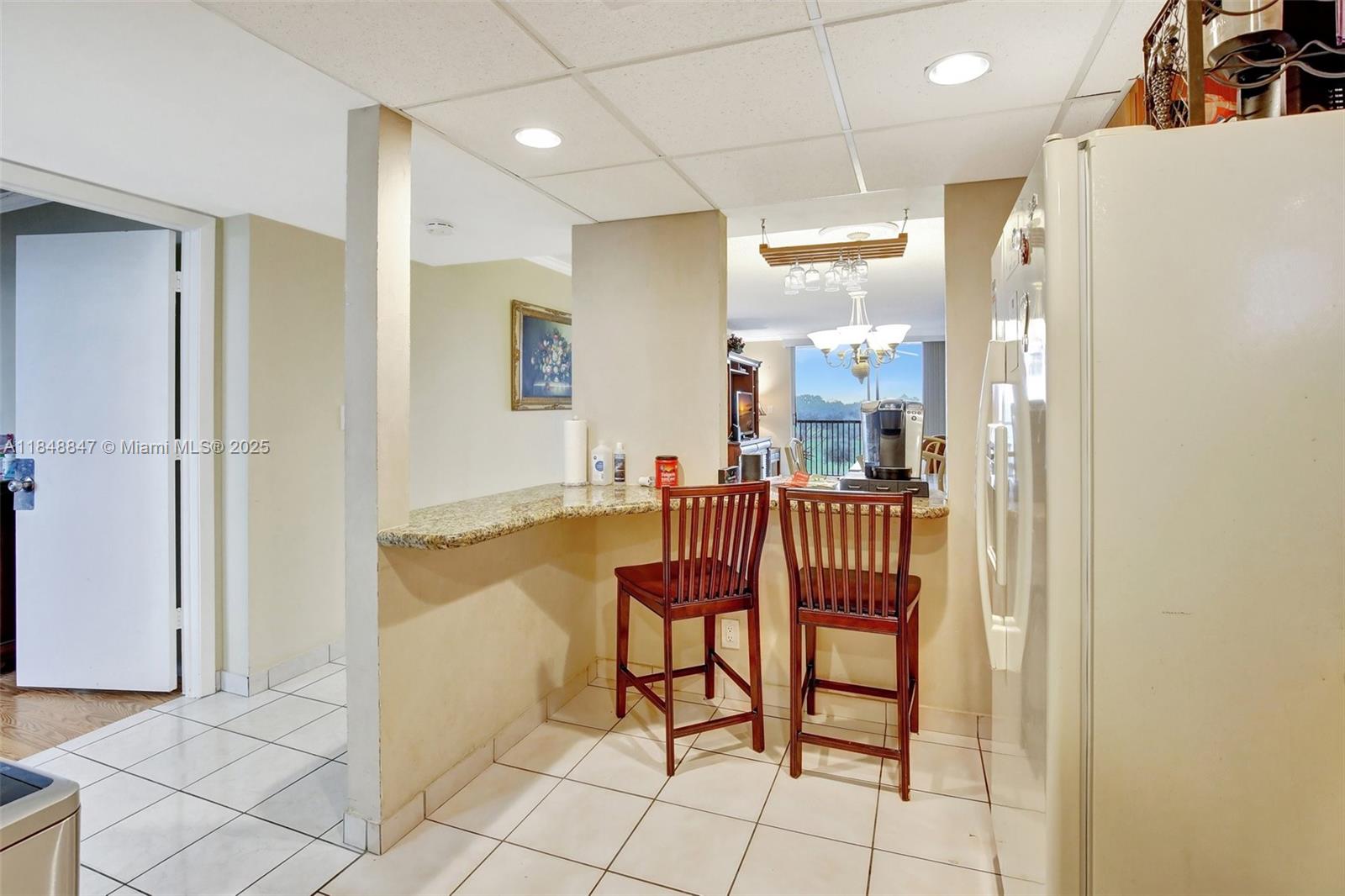 3001 W Rolling Hills Cir 601