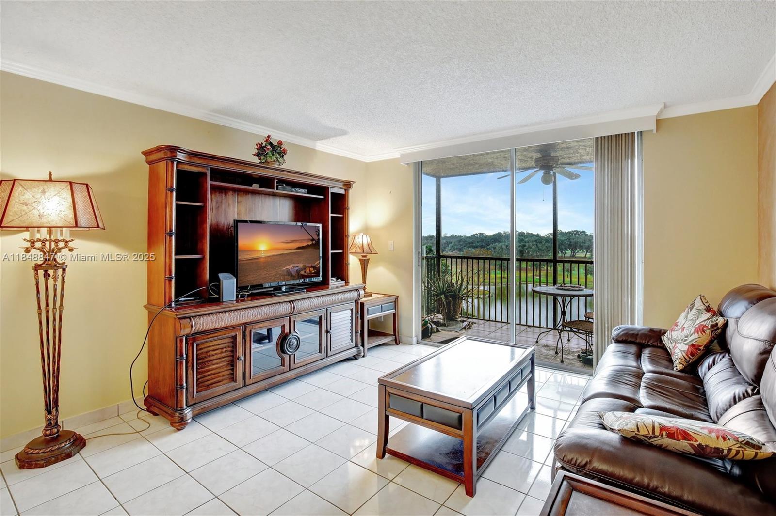 ROLLING HILLS GOLF AND - Residential