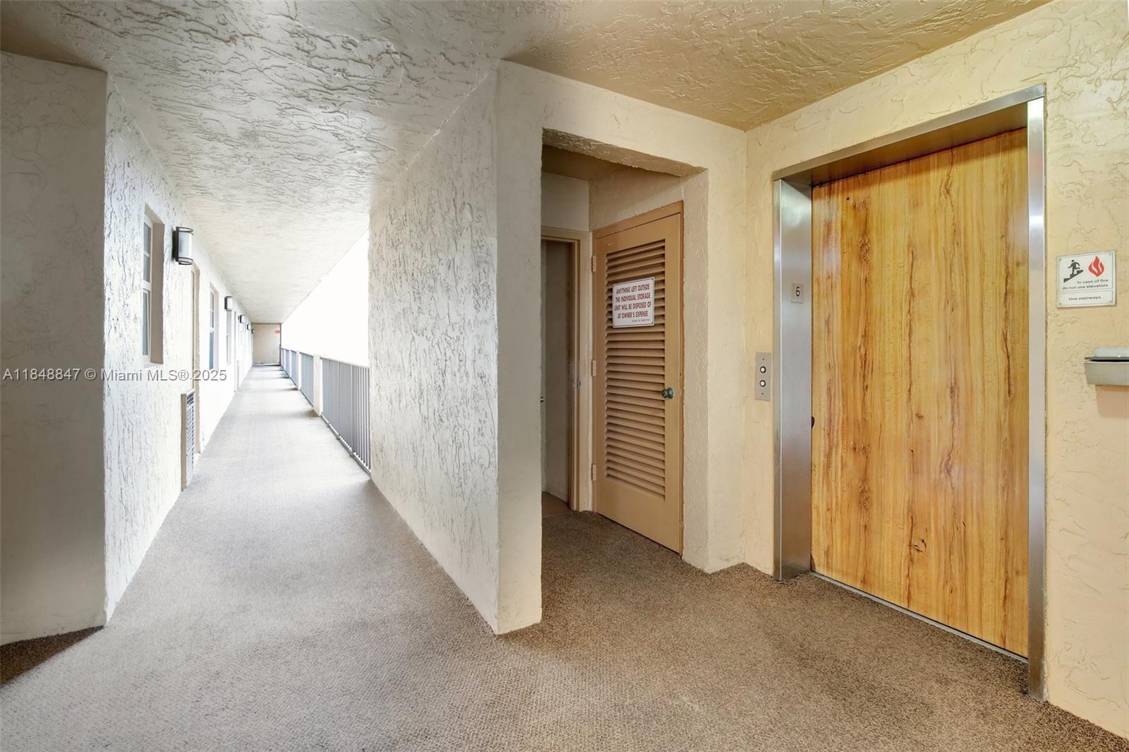 ROLLING HILLS GOLF AND - Residential