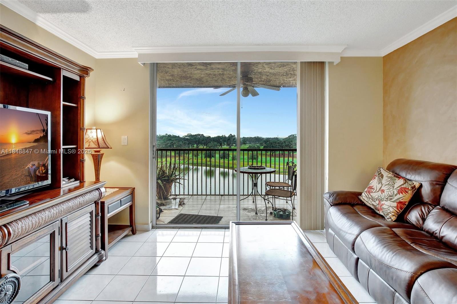 ROLLING HILLS GOLF AND - Residential