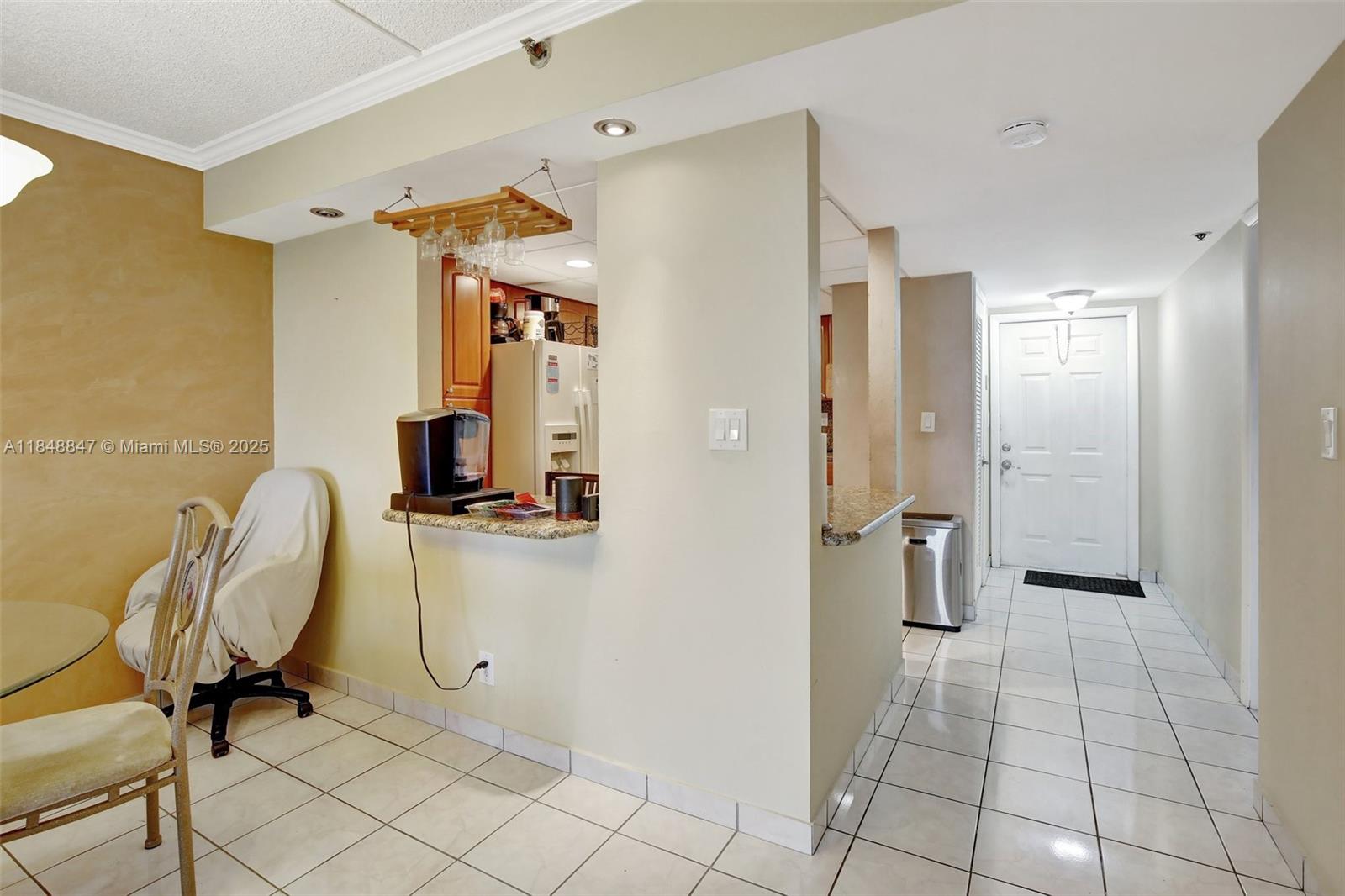 ROLLING HILLS GOLF AND - Residential