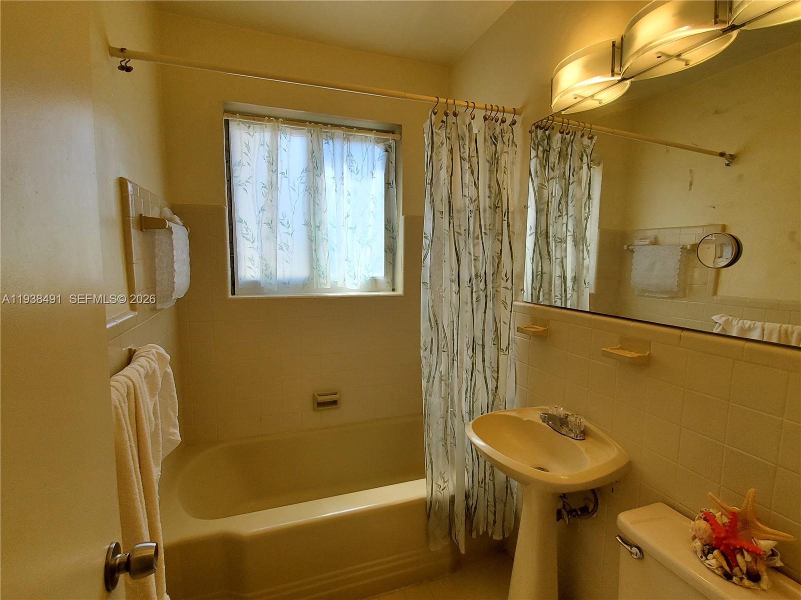 ALDEN MANOR - Residential