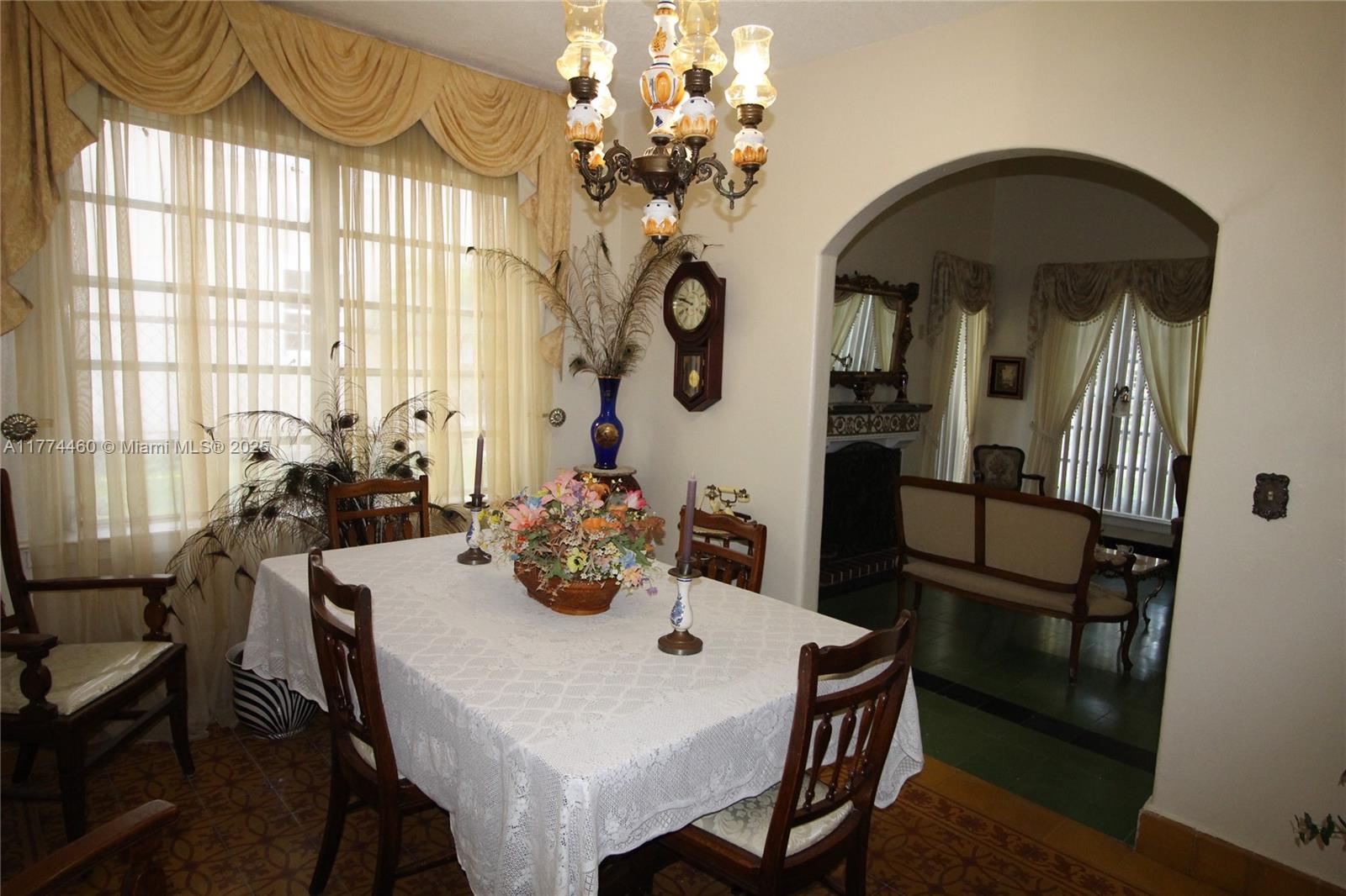 OAK TERRACE - Residential Income