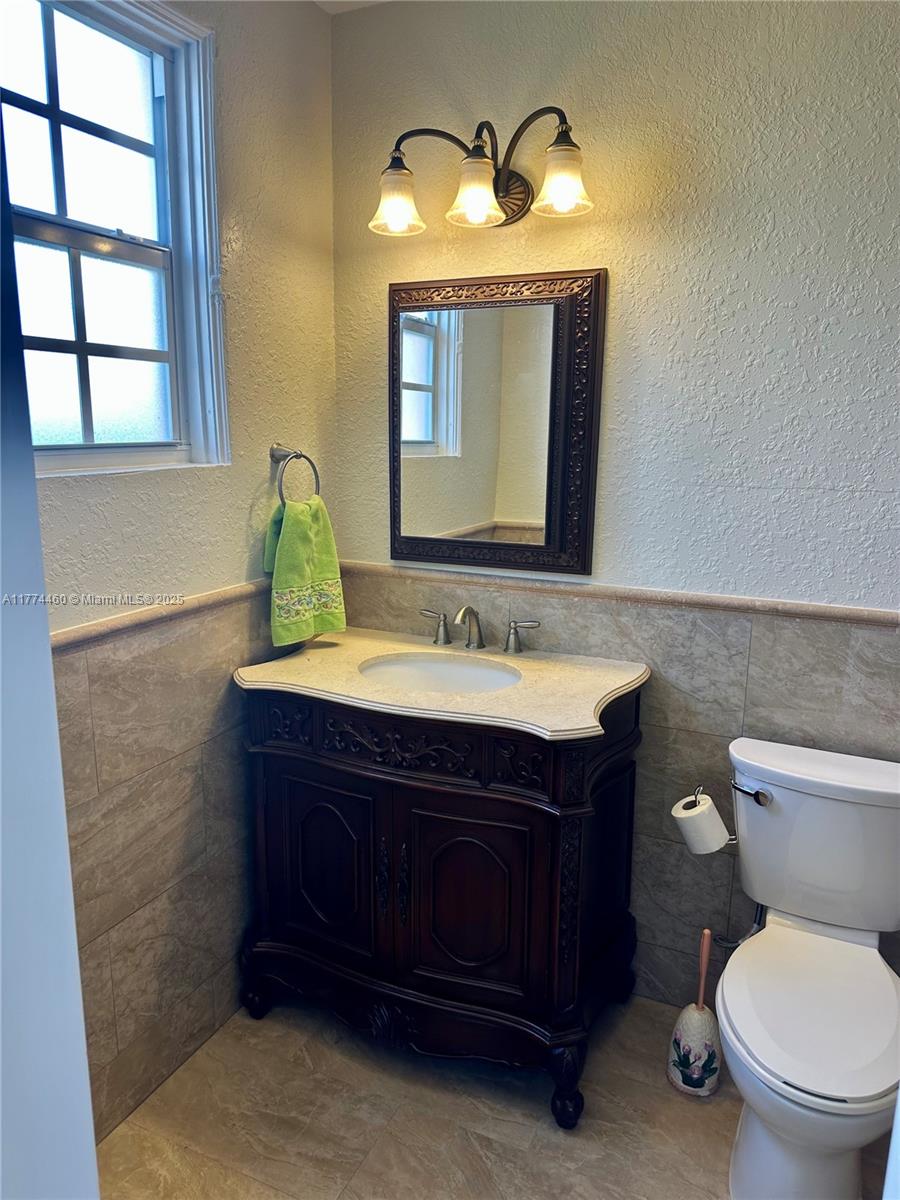 OAK TERRACE - Residential Income