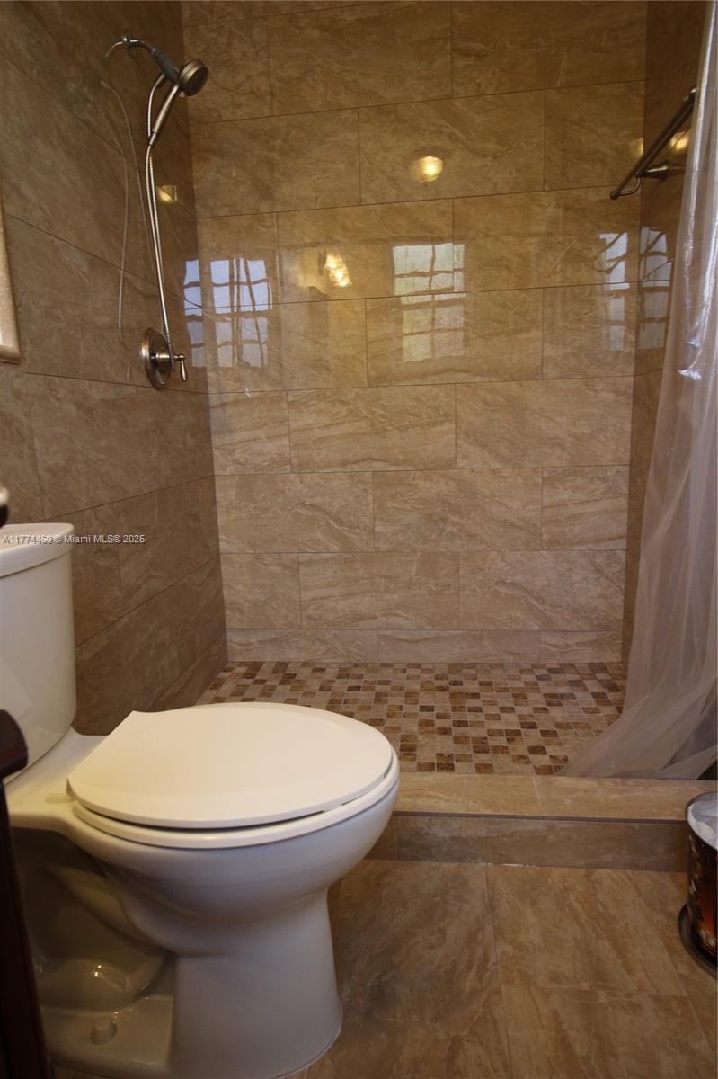 OAK TERRACE - Residential Income