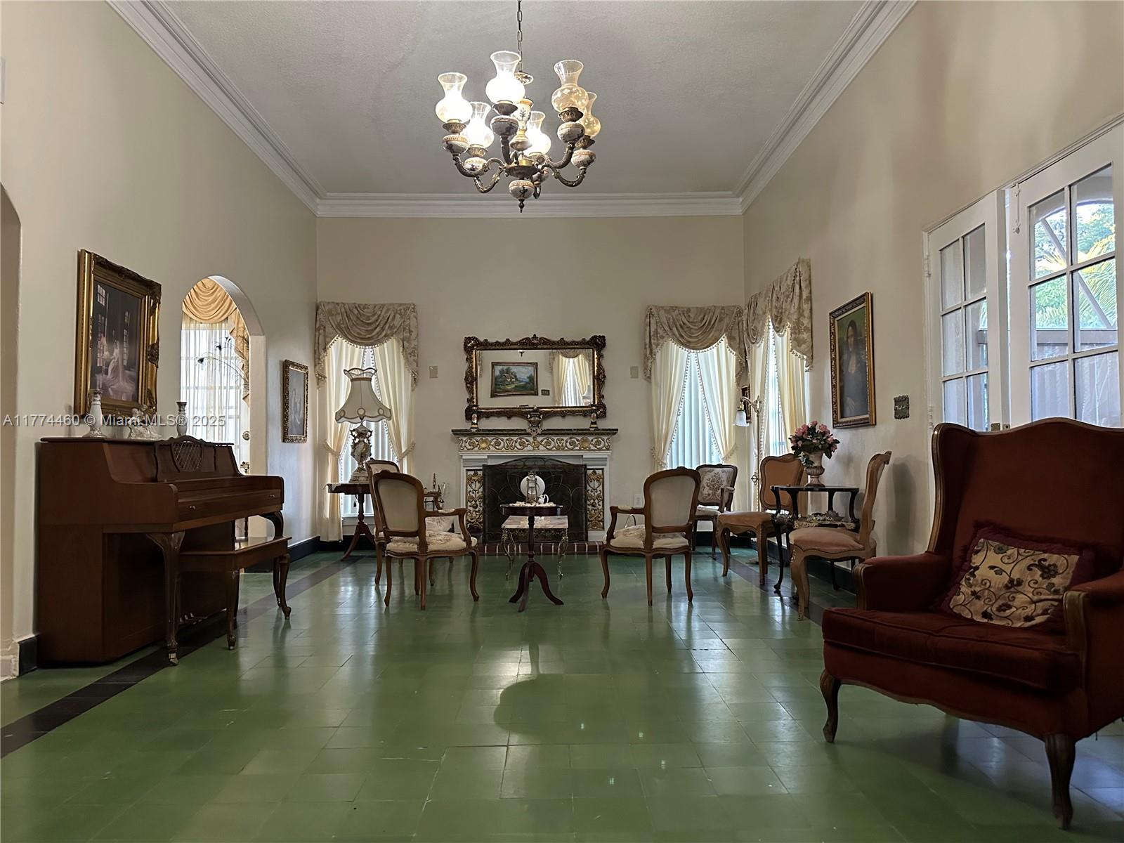 OAK TERRACE - Residential Income