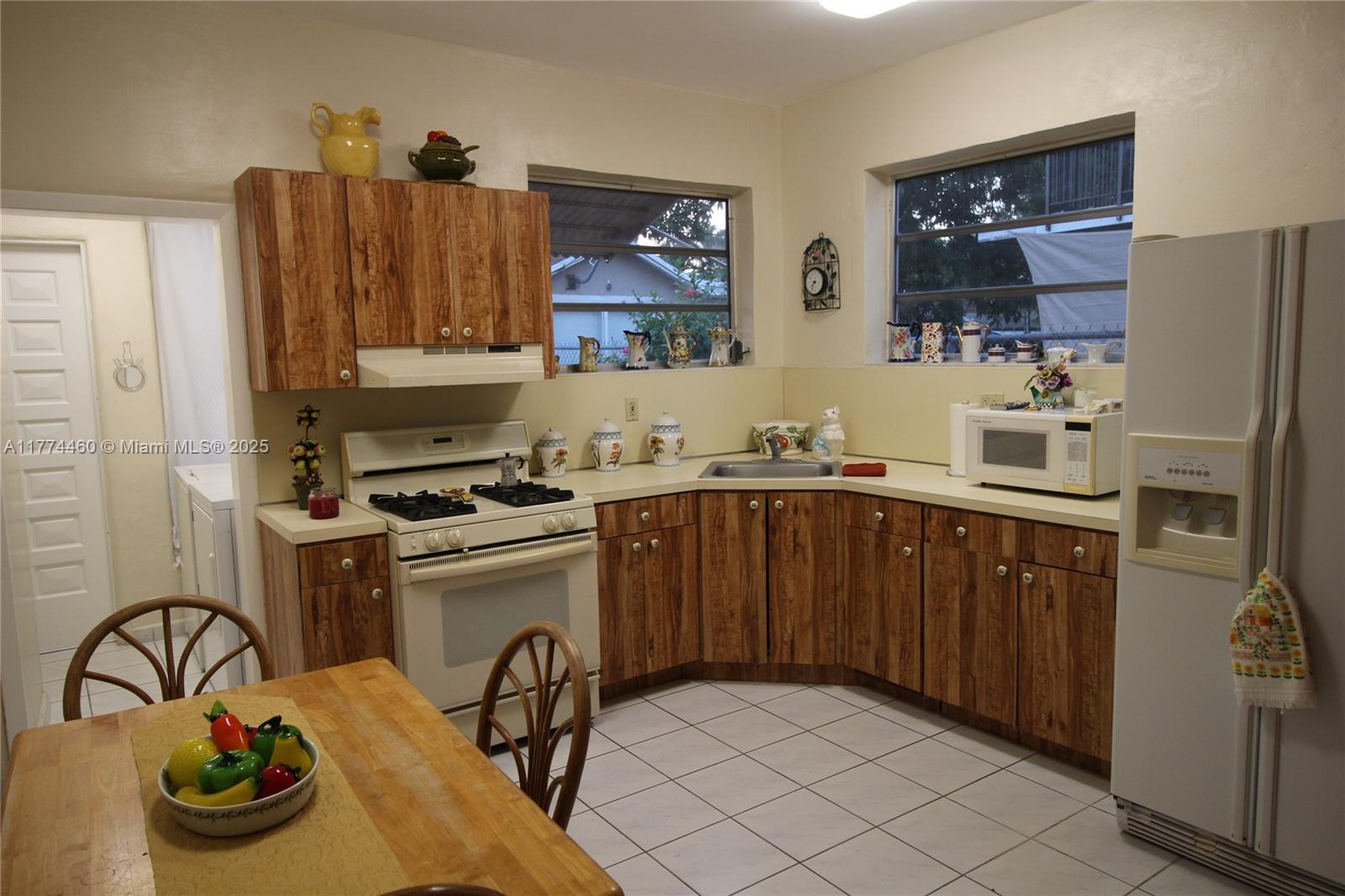 OAK TERRACE - Residential Income