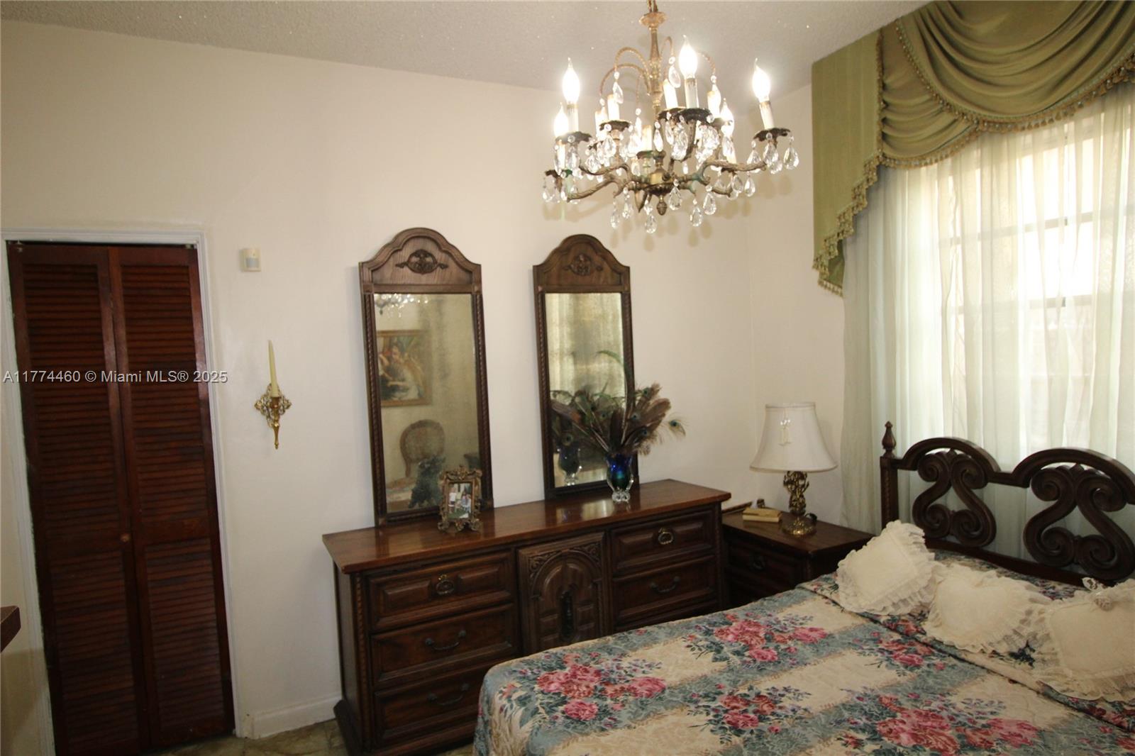 OAK TERRACE - Residential Income