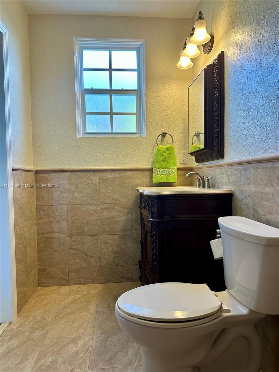 OAK TERRACE - Residential Income