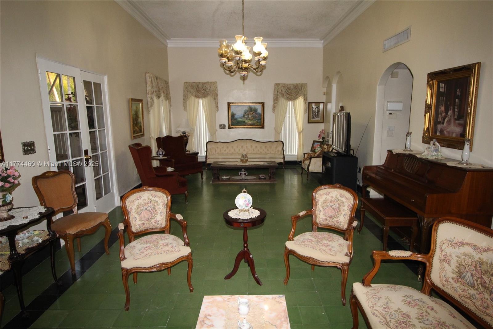 OAK TERRACE - Residential Income