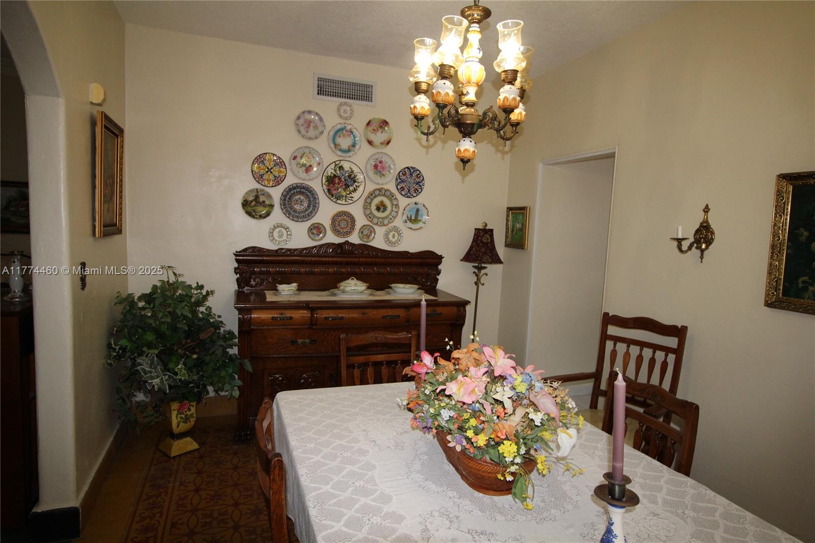 OAK TERRACE - Residential Income