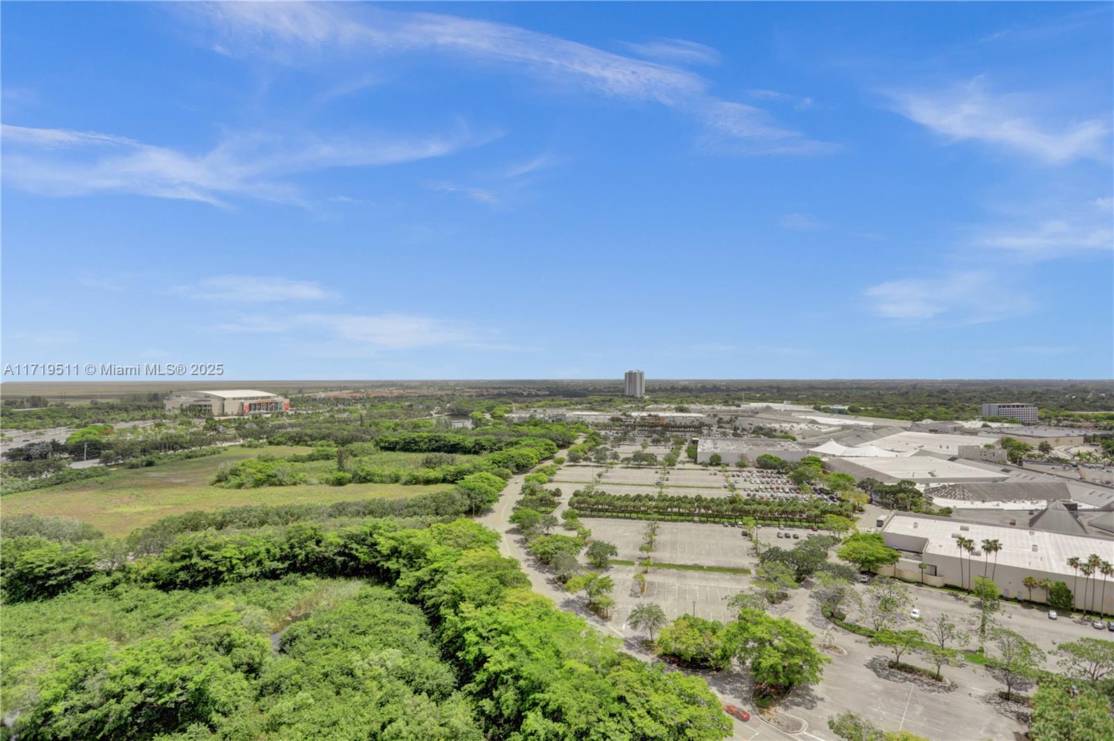 METROPICA NORTH TOWER ONE - Residential