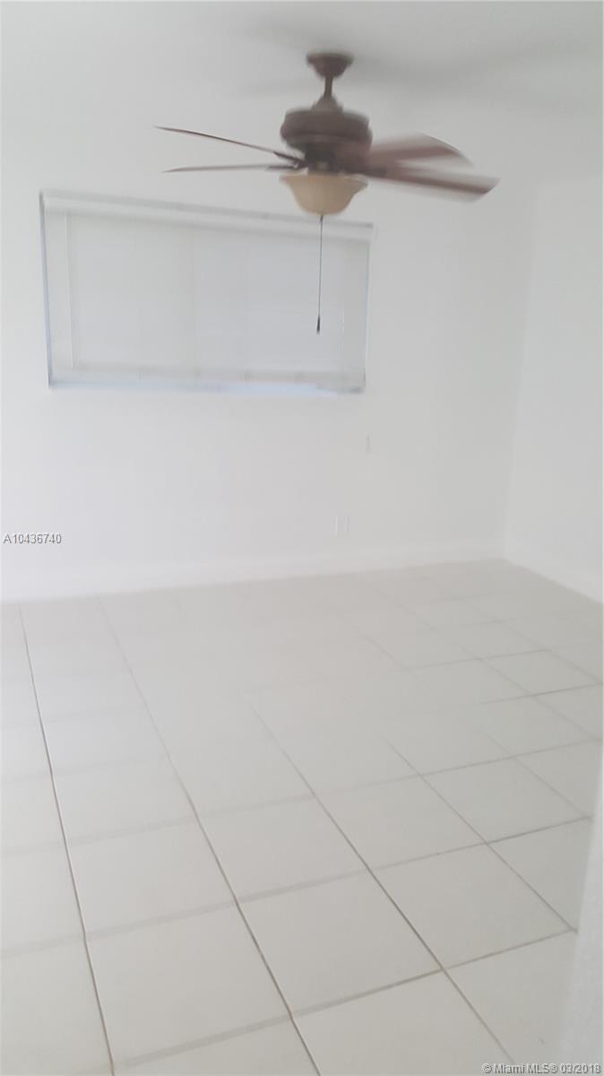 ISLA MERITA HOMES 11 COND - Residential