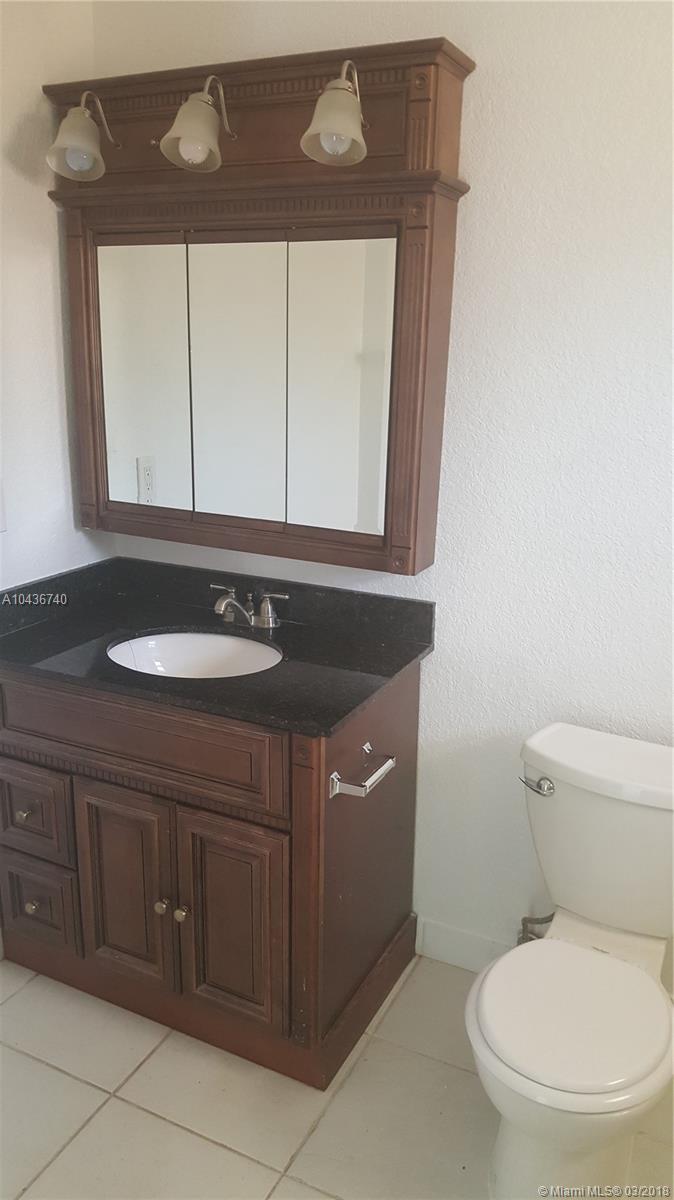 ISLA MERITA HOMES 11 COND - Residential