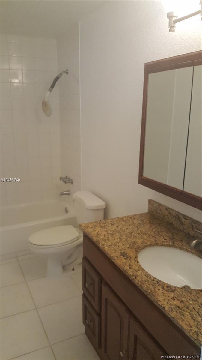 ISLA MERITA HOMES 11 COND - Residential