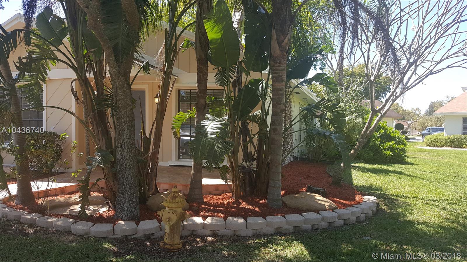 ISLA MERITA HOMES 11 COND - Residential