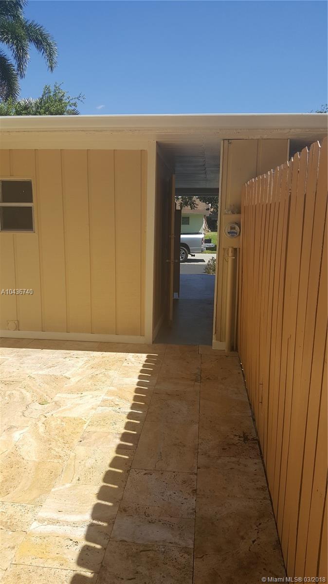 ISLA MERITA HOMES 11 COND - Residential