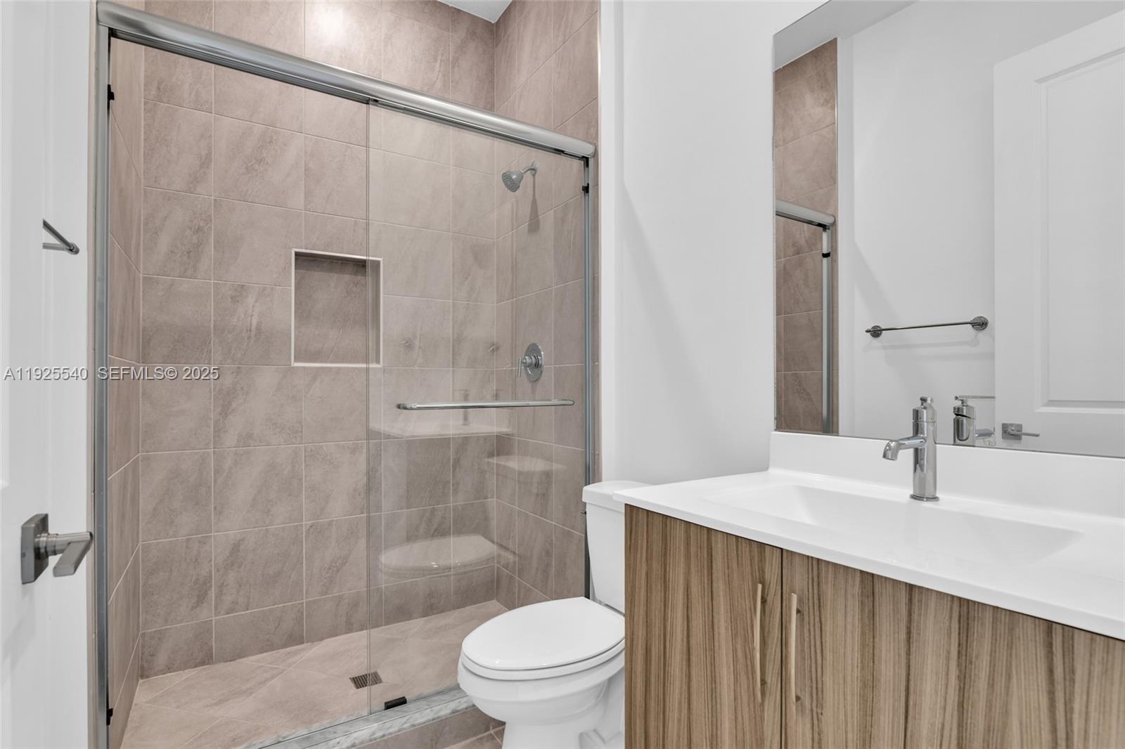 PARKLAND BAY - Residential