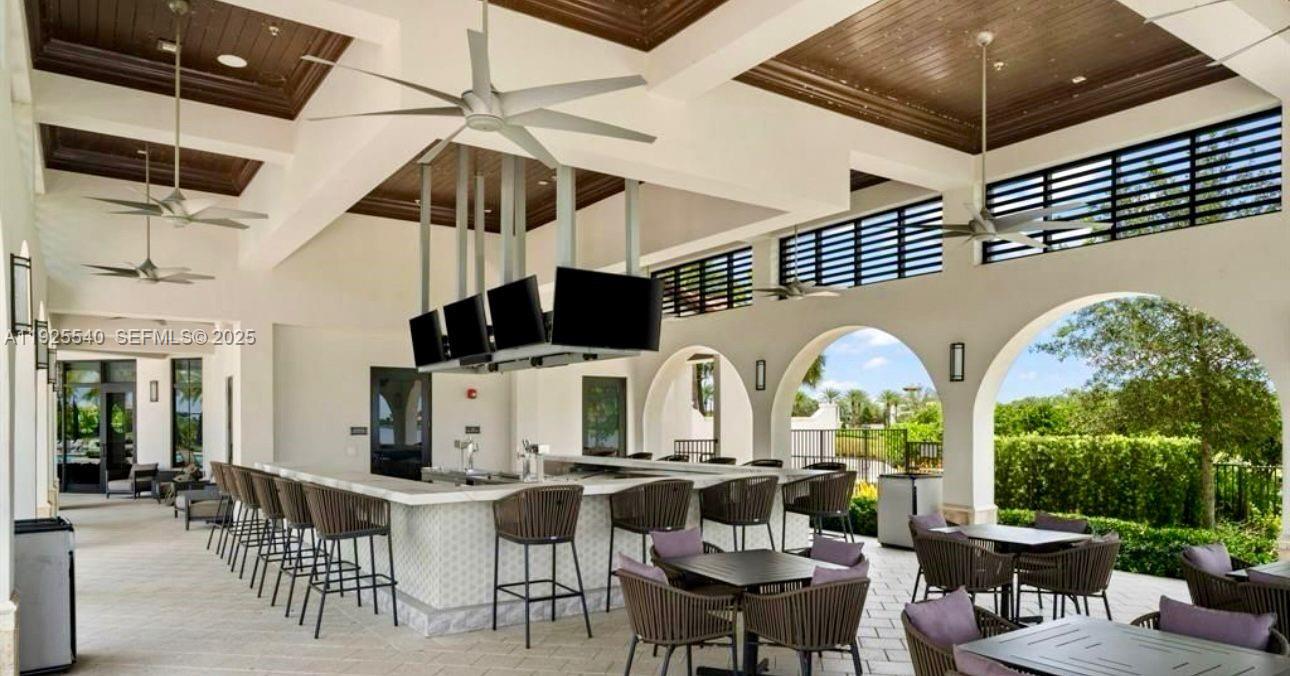 PARKLAND BAY - Residential