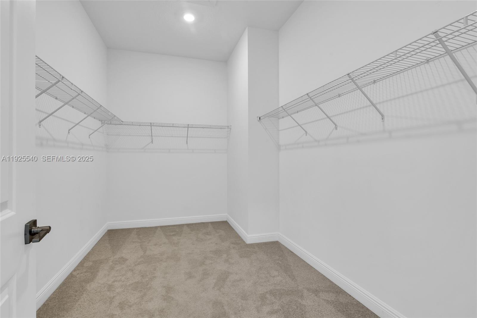 PARKLAND BAY - Residential