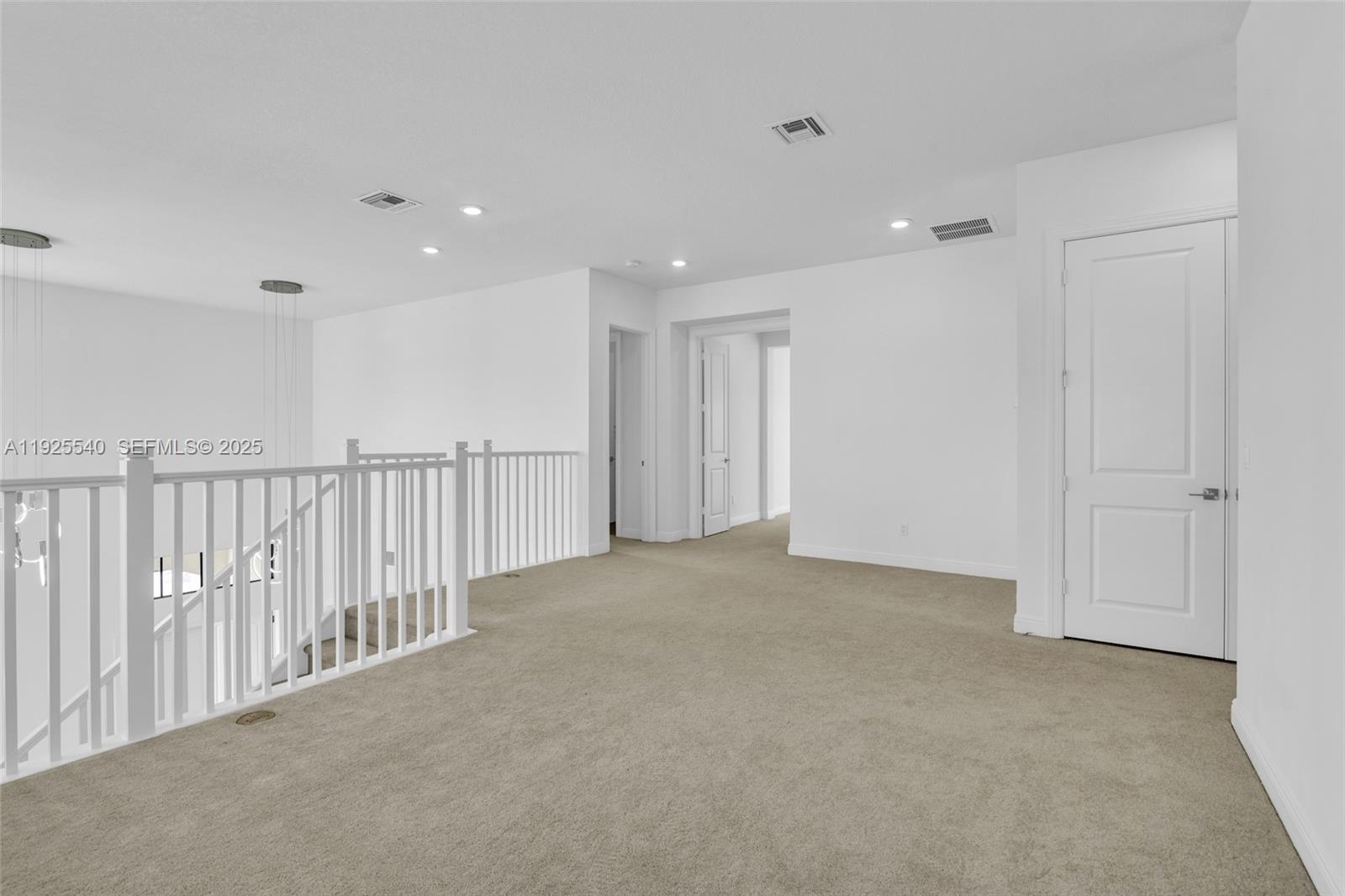 PARKLAND BAY - Residential