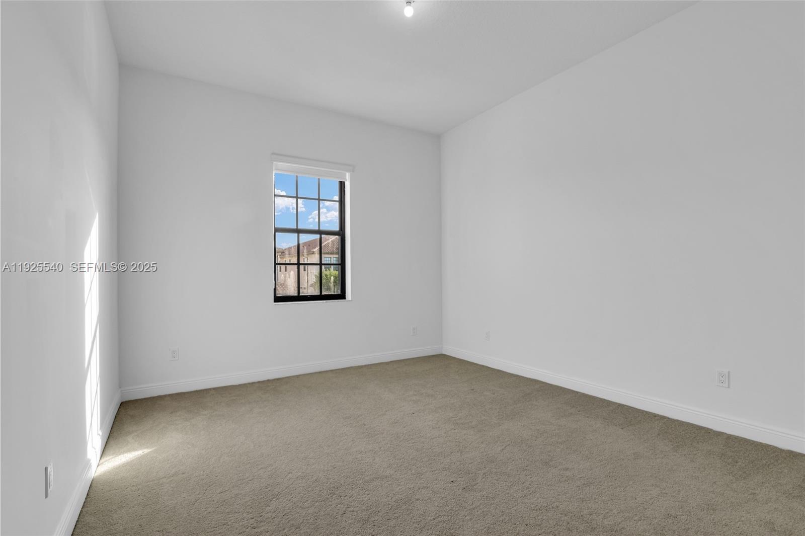 PARKLAND BAY - Residential