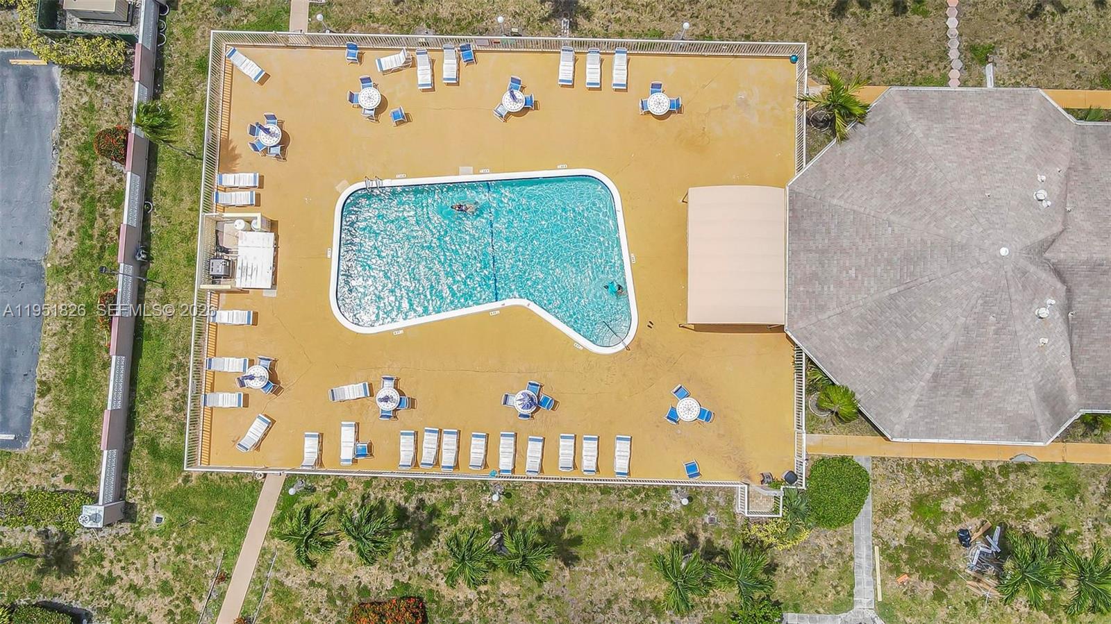 MEADOWBROOK CONDO APTS BL - Residential