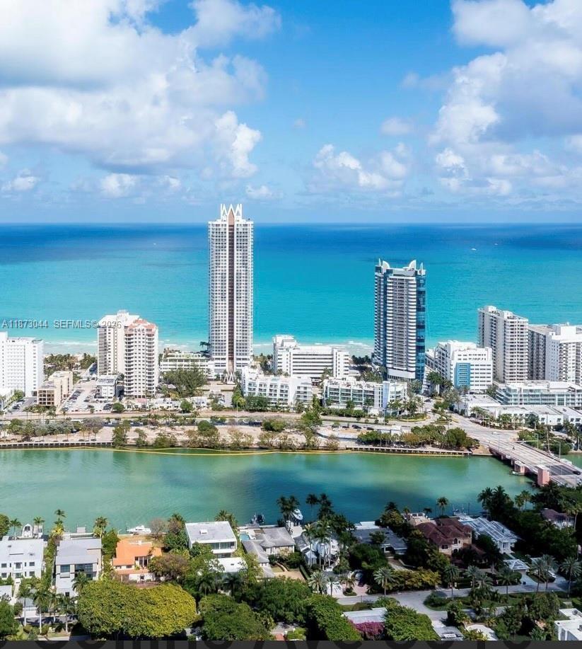 6365 Collins Ave 904