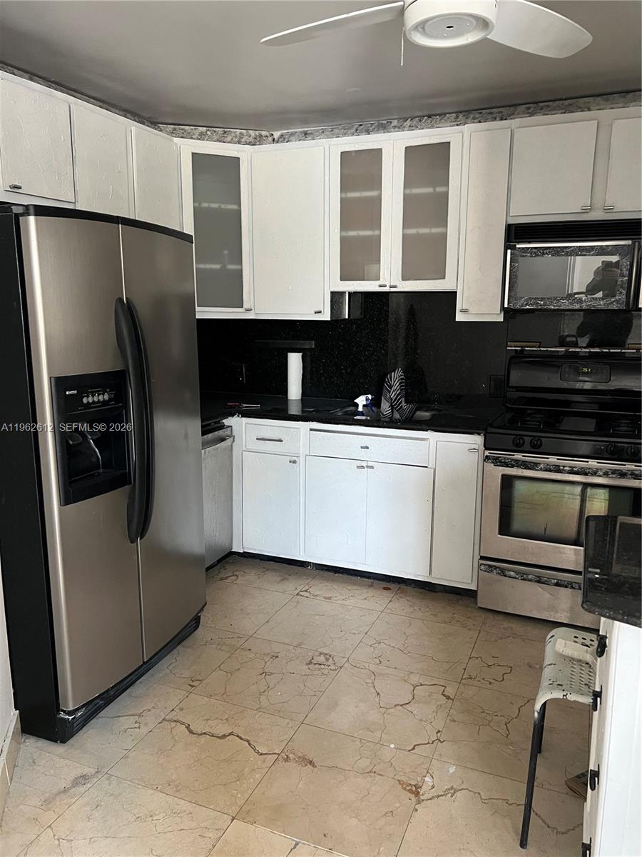 915 BLDG INC CONDO - Residential