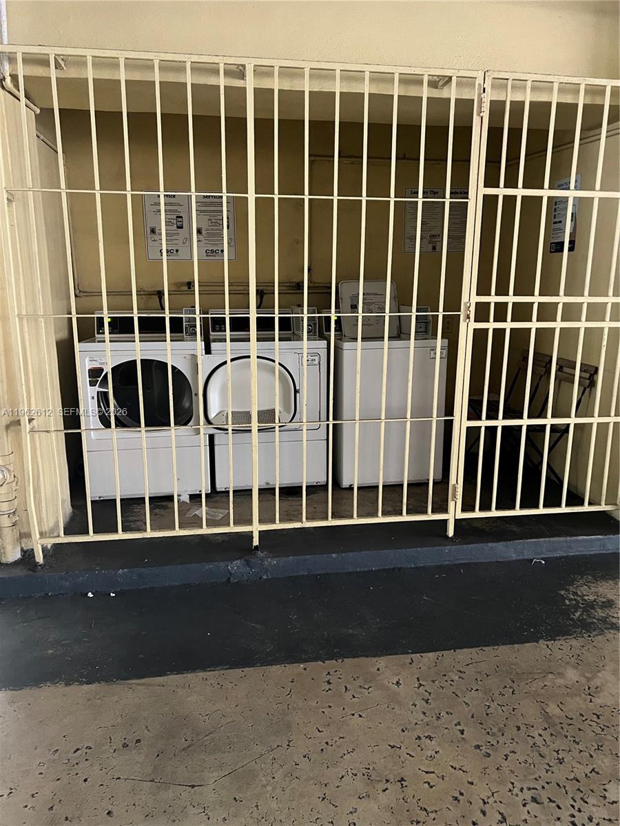 915 BLDG INC CONDO - Residential