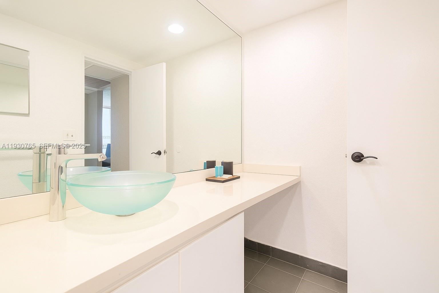 SIAN OCEAN RESIDENCES CON - Residential