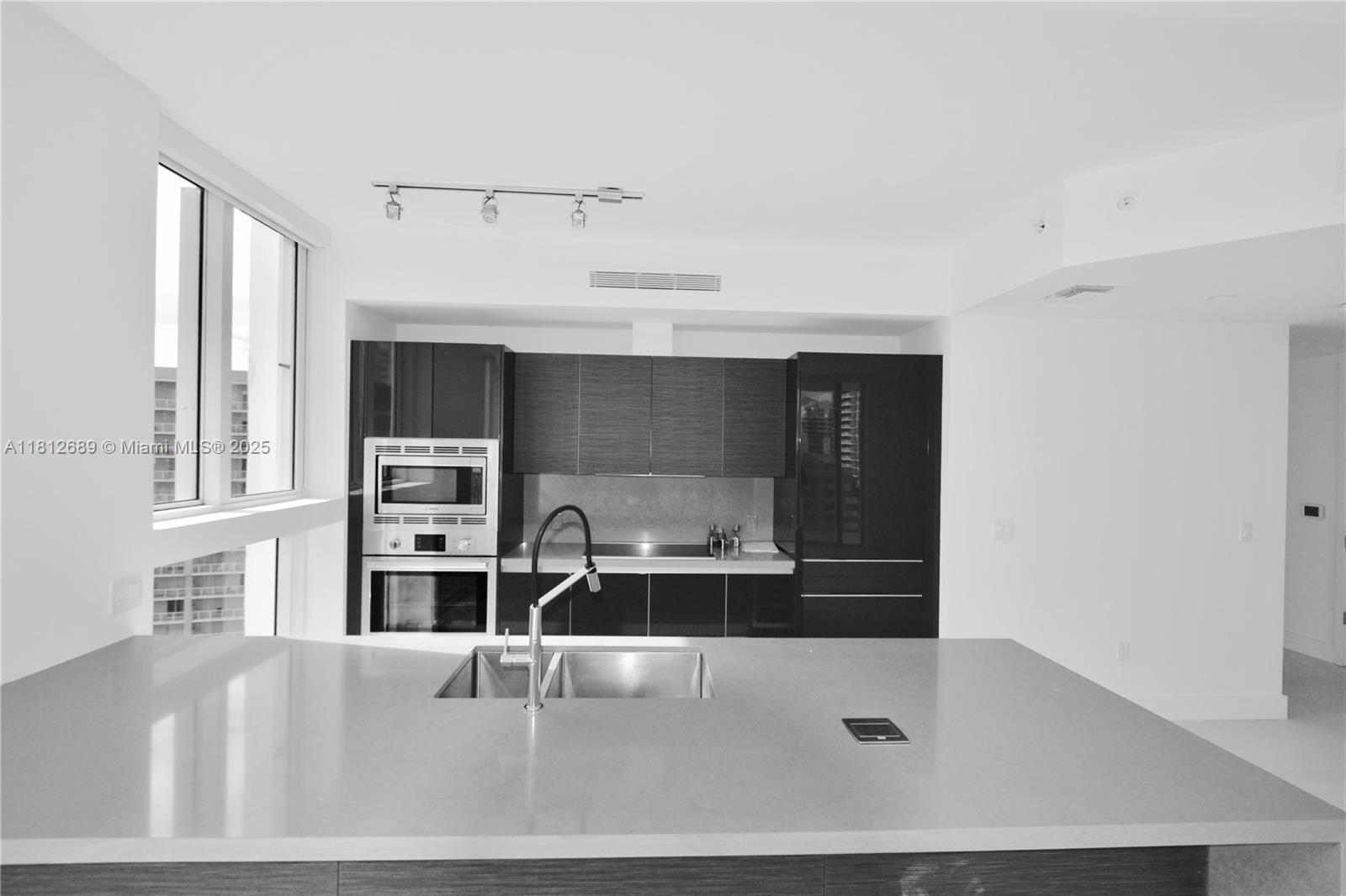 The Bond - Residential Lease