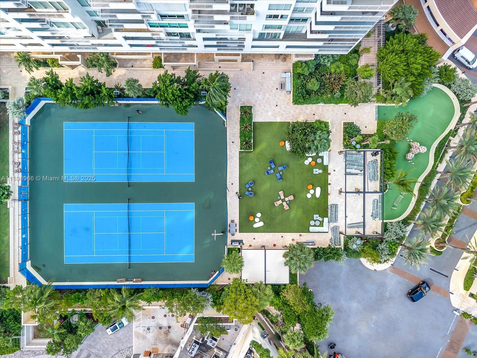 SOUTH POINTE TOWERS CONDO - Residential Lease